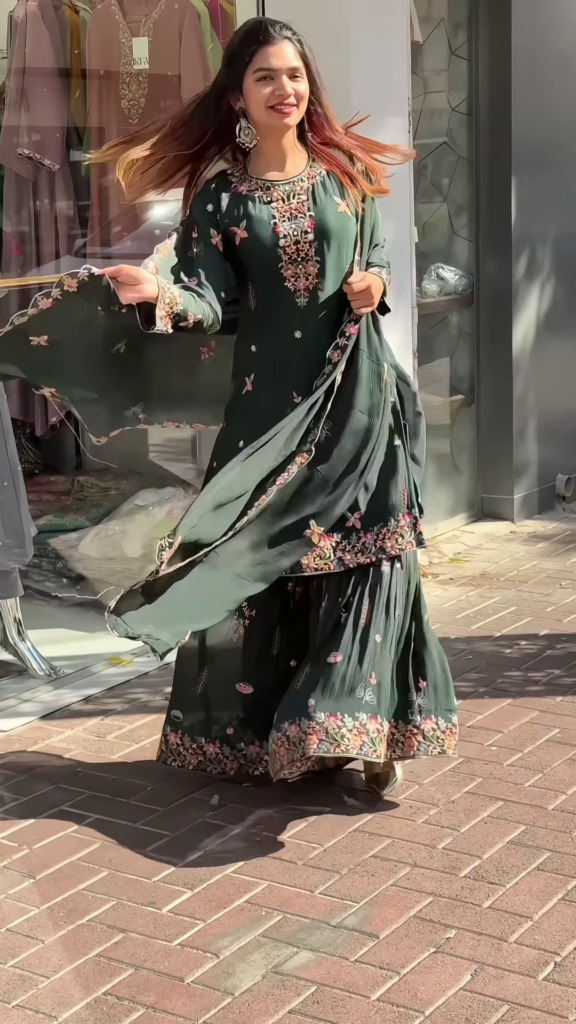 Elegant Embroidered Gharara Suit Set with Matching Dupatta - Photo 5