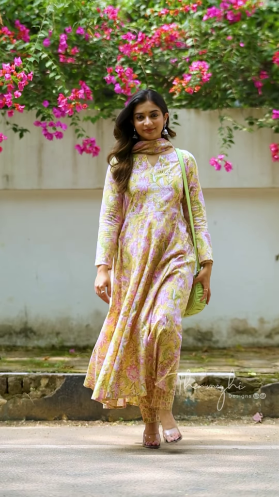 Elegant Long-Sleeved Printed Anarkali Kurti with Coordinating Dupatta - Photo 3