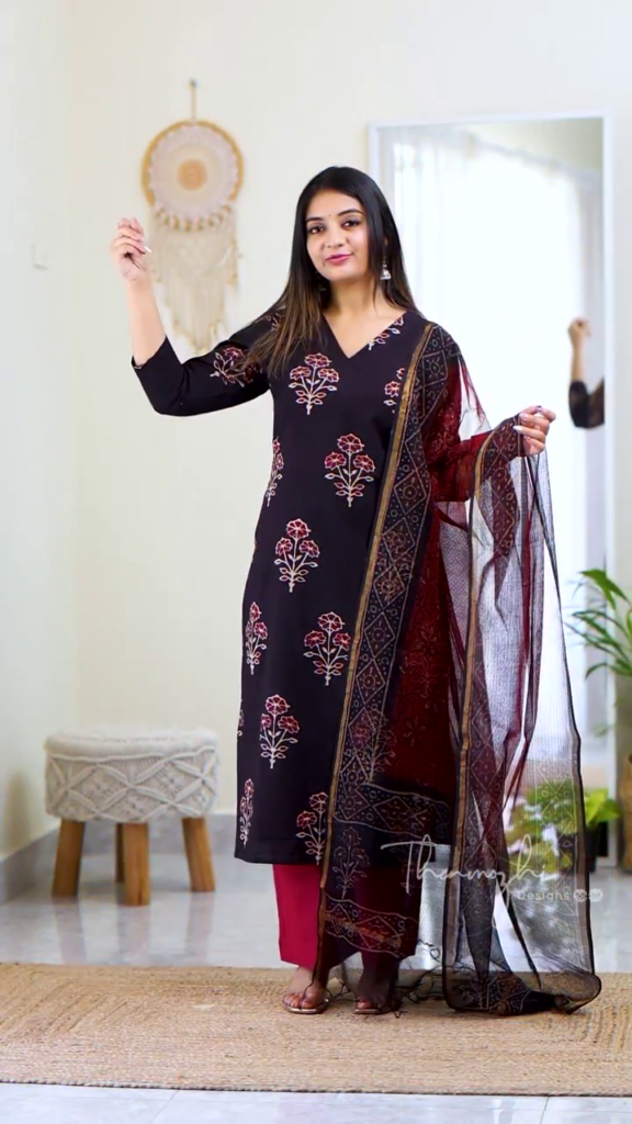 Light Blue Printed Straight-Cut Kurti Set with Coordinating Dupatta - Photo 4