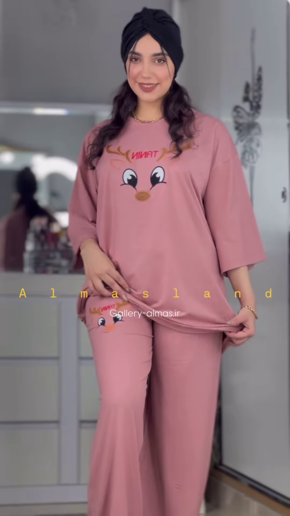 Cozy Reindeer Graphic Pajama Set with Long Sleeves and Pants - Photo 2