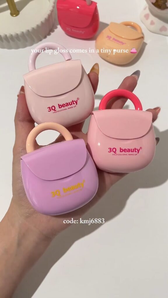 3Q Beauty Petite Dual-Tone Lip Gloss Set in Miniature Purse Case – Available in Pink, Red, & Peach - Photo 3