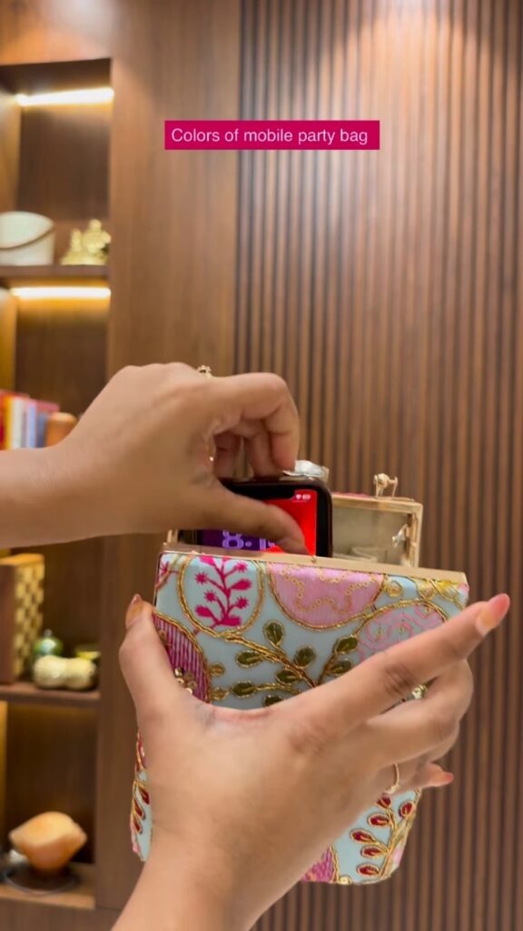 Vibrant Floral Embroidered Velvet Mobile Clutch – A Statement Evening Accessory - Photo 1