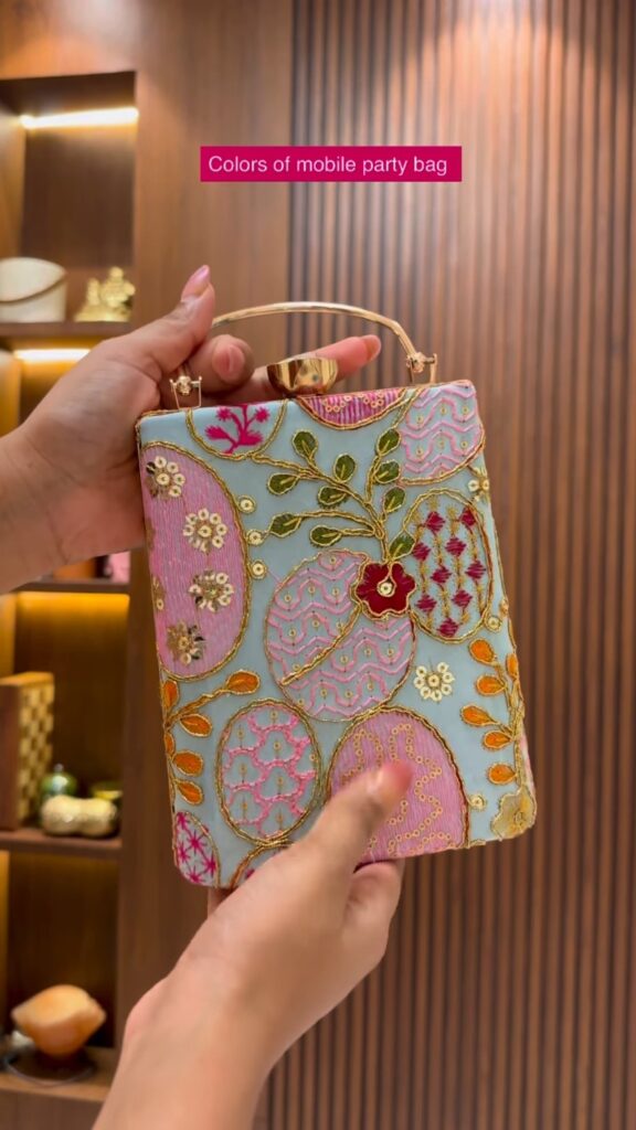 Vibrant Floral Embroidered Velvet Mobile Clutch – A Statement Evening Accessory - Photo 2
