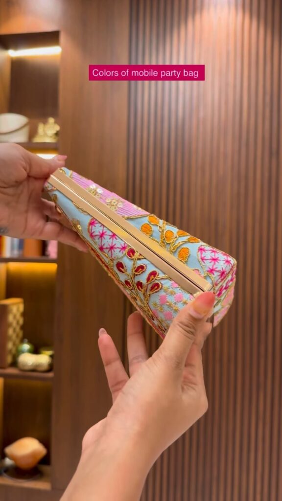 Vibrant Floral Embroidered Velvet Mobile Clutch – A Statement Evening Accessory - Photo 7